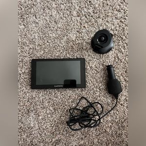 garmin black drive smart 60 lmt w/ stand & car charger